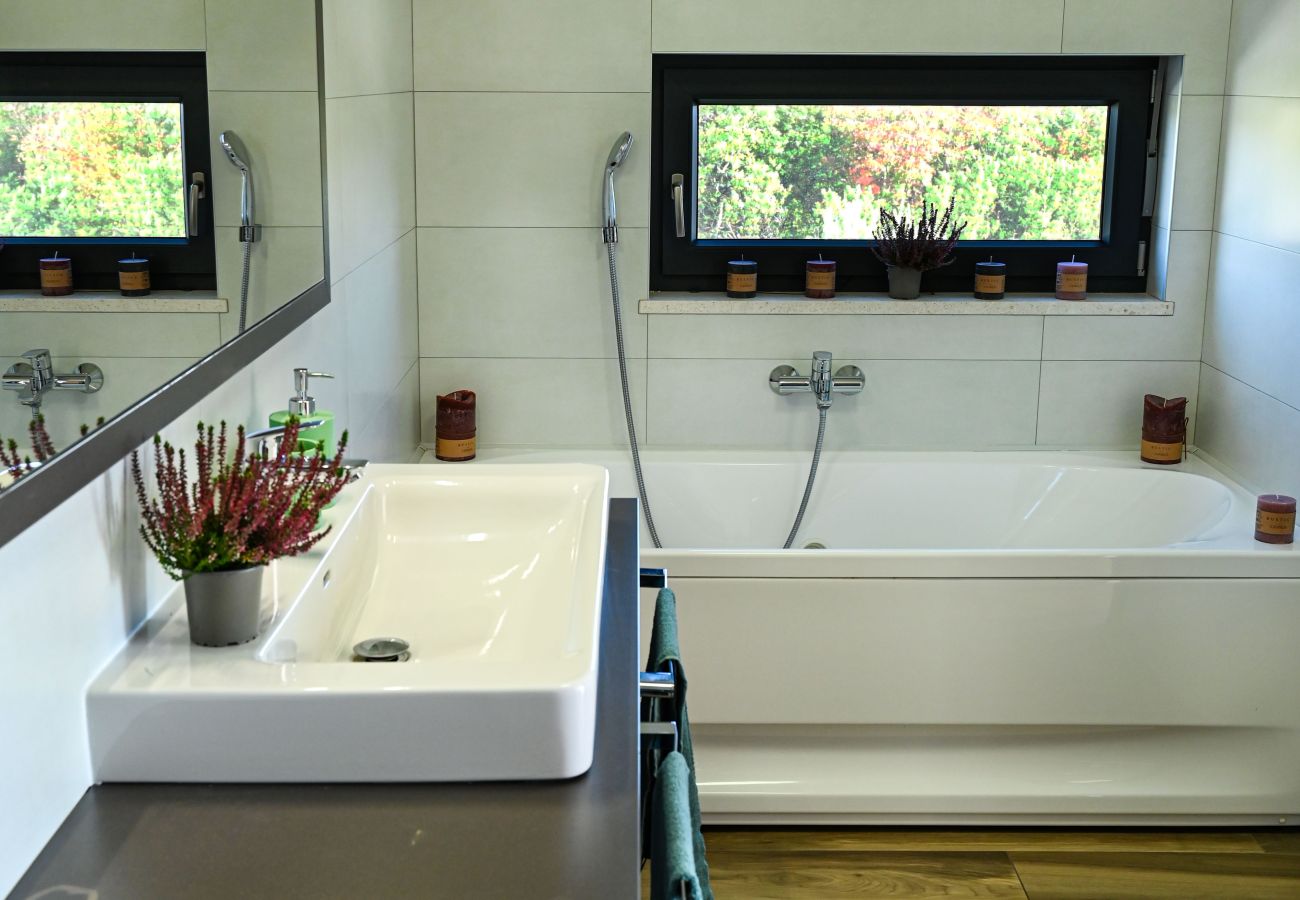 Villa a Juršici - Villa EmMa Istria in Central Istria with sea view, pool heating and underfloor heating