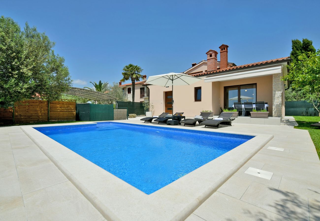 Villa a Galižana - Villa Natali with private pool and kids playground near Fažana