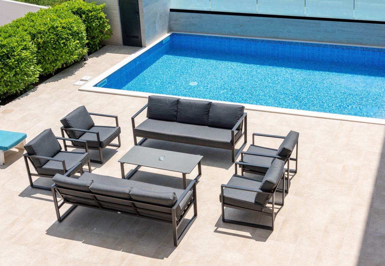 Villa a Opatija - Villa Sveti Petar in Opatija for 10 persons with sea view & whirlpool 
