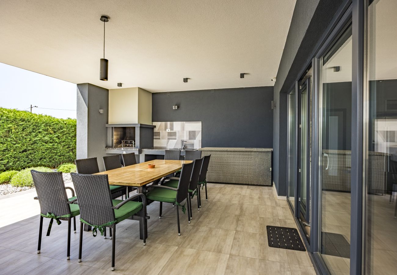 Villa a Pula - Villa Ula in Pula with heated pool, sauna & private tennis court