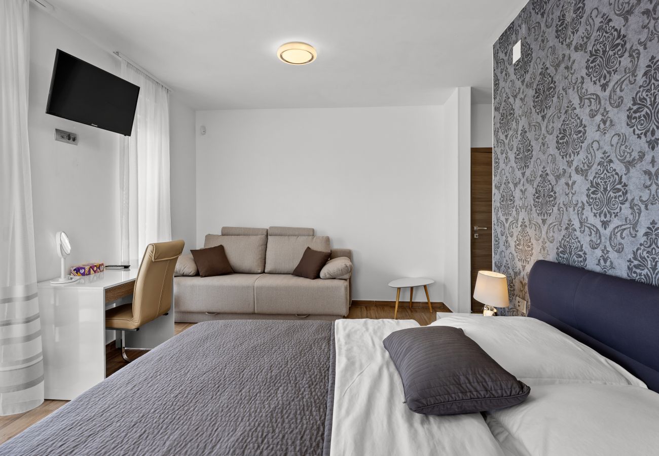 Villa a Pula - Villa Una in Pula with heated pool, whirlpool & private tennis court