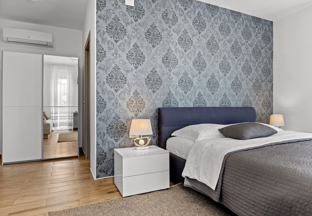 Villa a Pula - Villa Una in Pula with heated pool, whirlpool & private tennis court