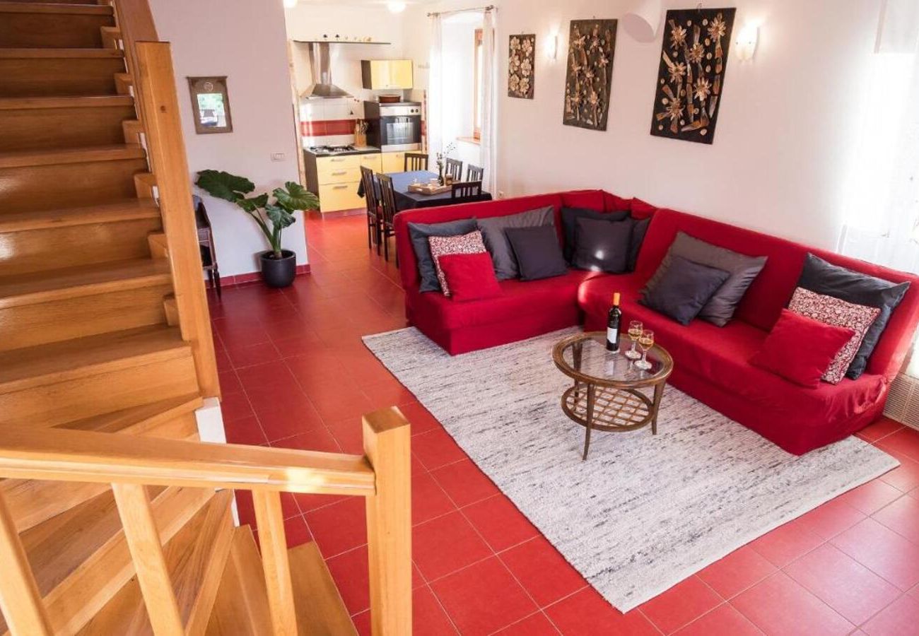 Villa a Marcana - Casa Menta near Pula for 10 persons - private villa for families & friends with wellness and pool heating