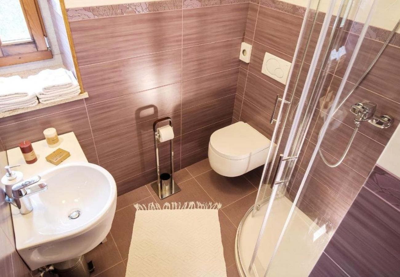 Villa a Marcana - Casa Menta near Pula for 10 persons - private villa for families & friends with wellness