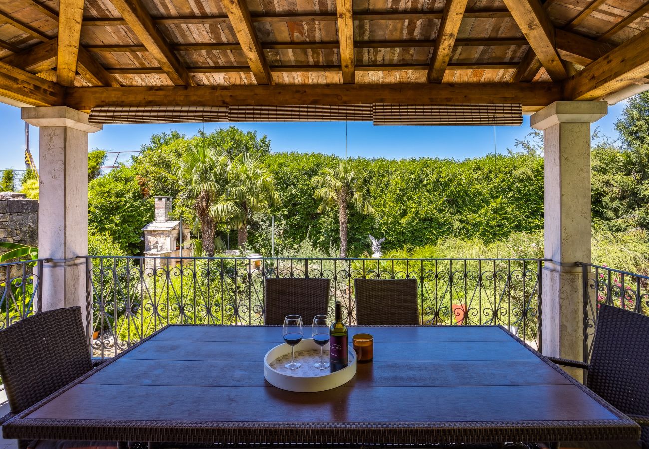 Villa a Marcana - Casa Menta near Pula for 10 persons - private villa for families & friends with wellness