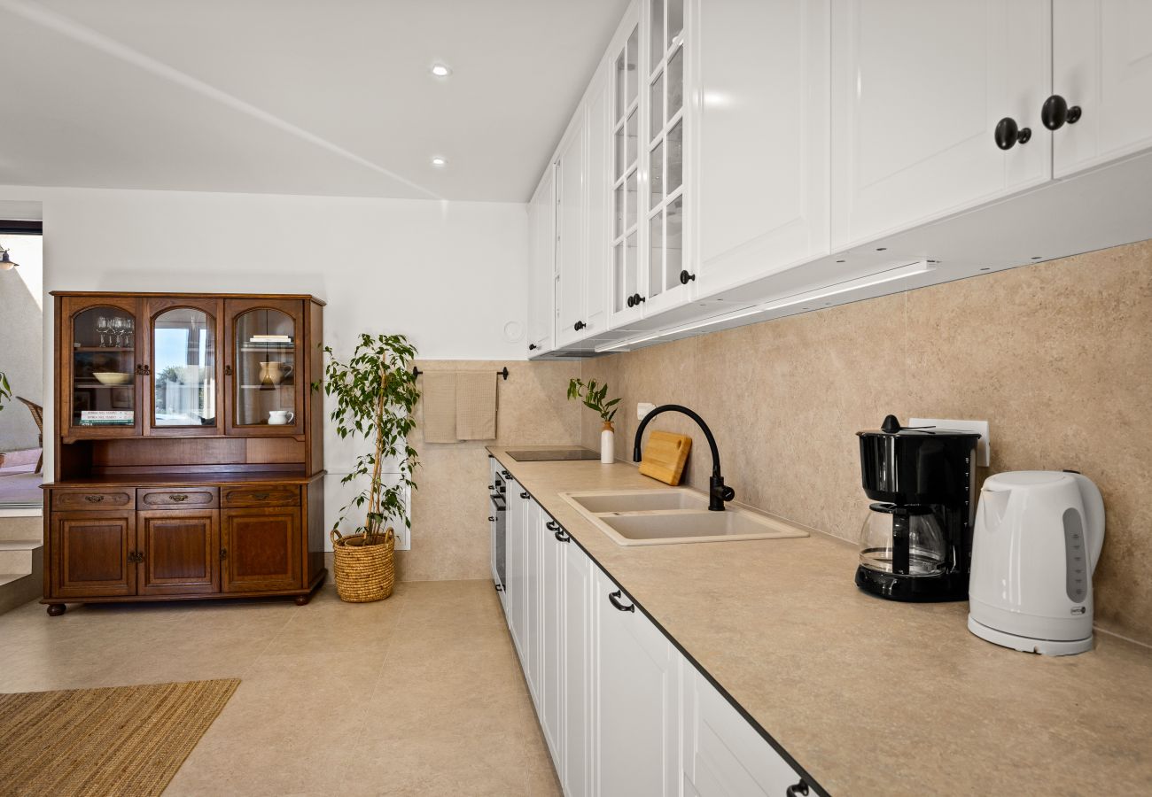 Villa a Marcana - Casa Menta near Pula for 10 persons - private villa for families & friends with wellness