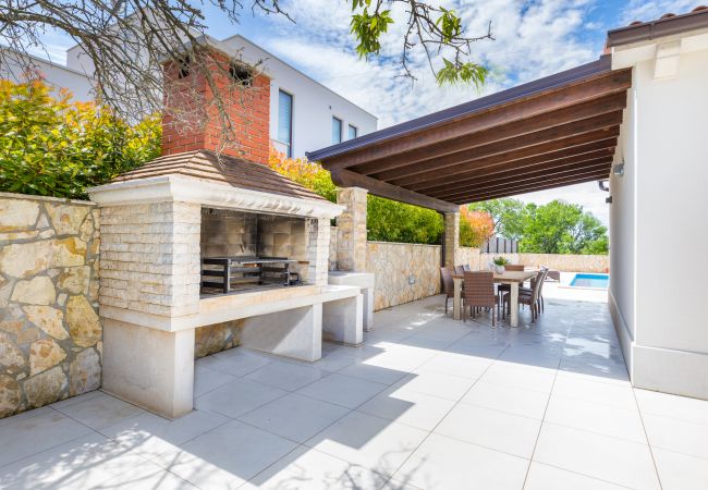 Villa a Sveti Kirin - Villa Tea in Central Istria with private pool for 10 persons  Villa a Sveti Kirin - Villa Tea in Central Istria with private pool for 10 persons