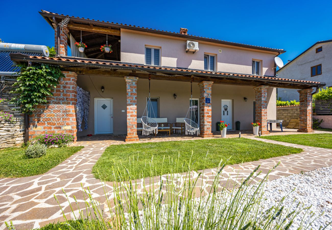 Villa a Oprtalj - Casa Sara and Sasha near Motovun with private pool - pet friendly truffle paradise