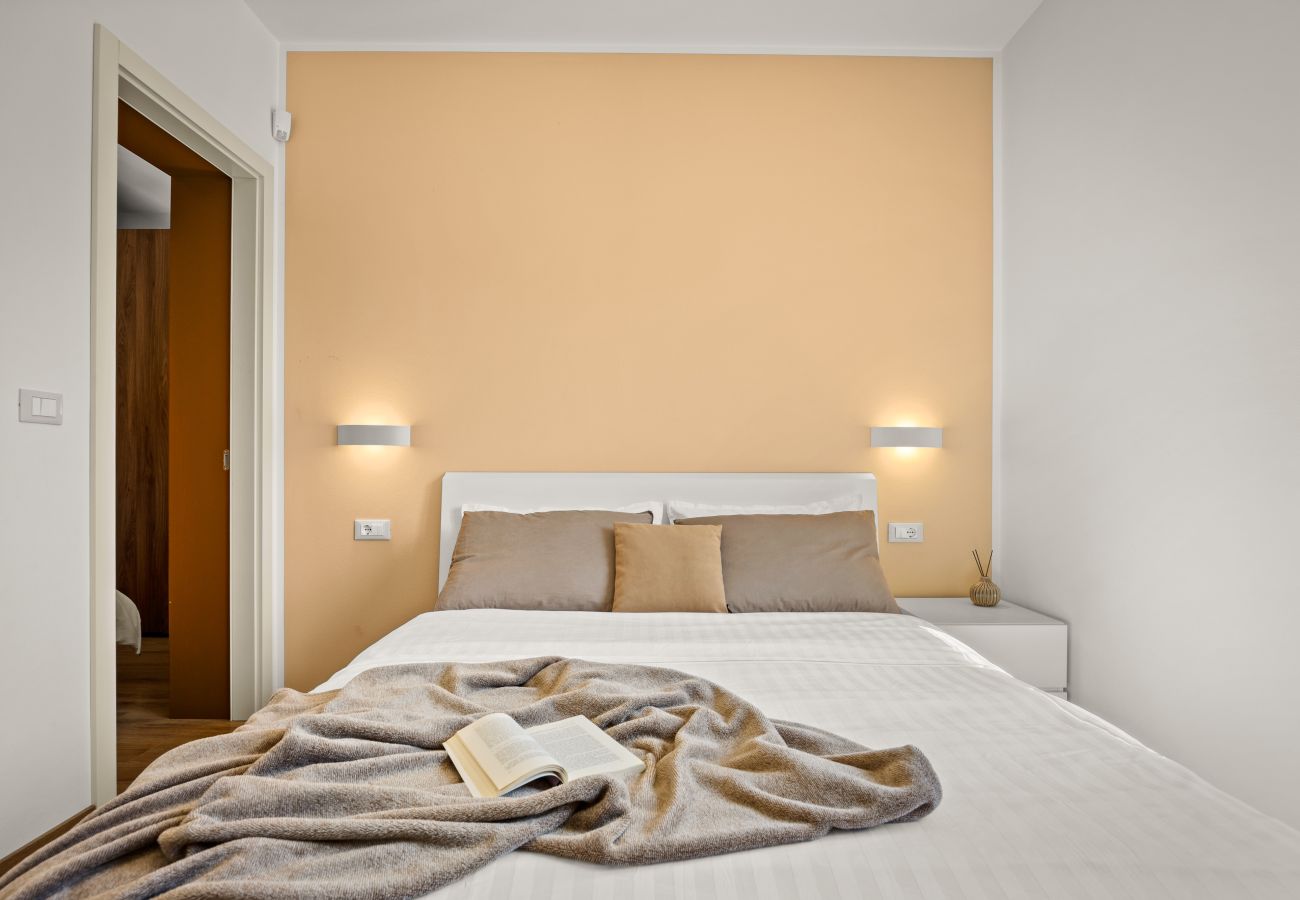 Villa a Krancici - Villa Silvia near Poreč for 10 people with infinity pool and large playground