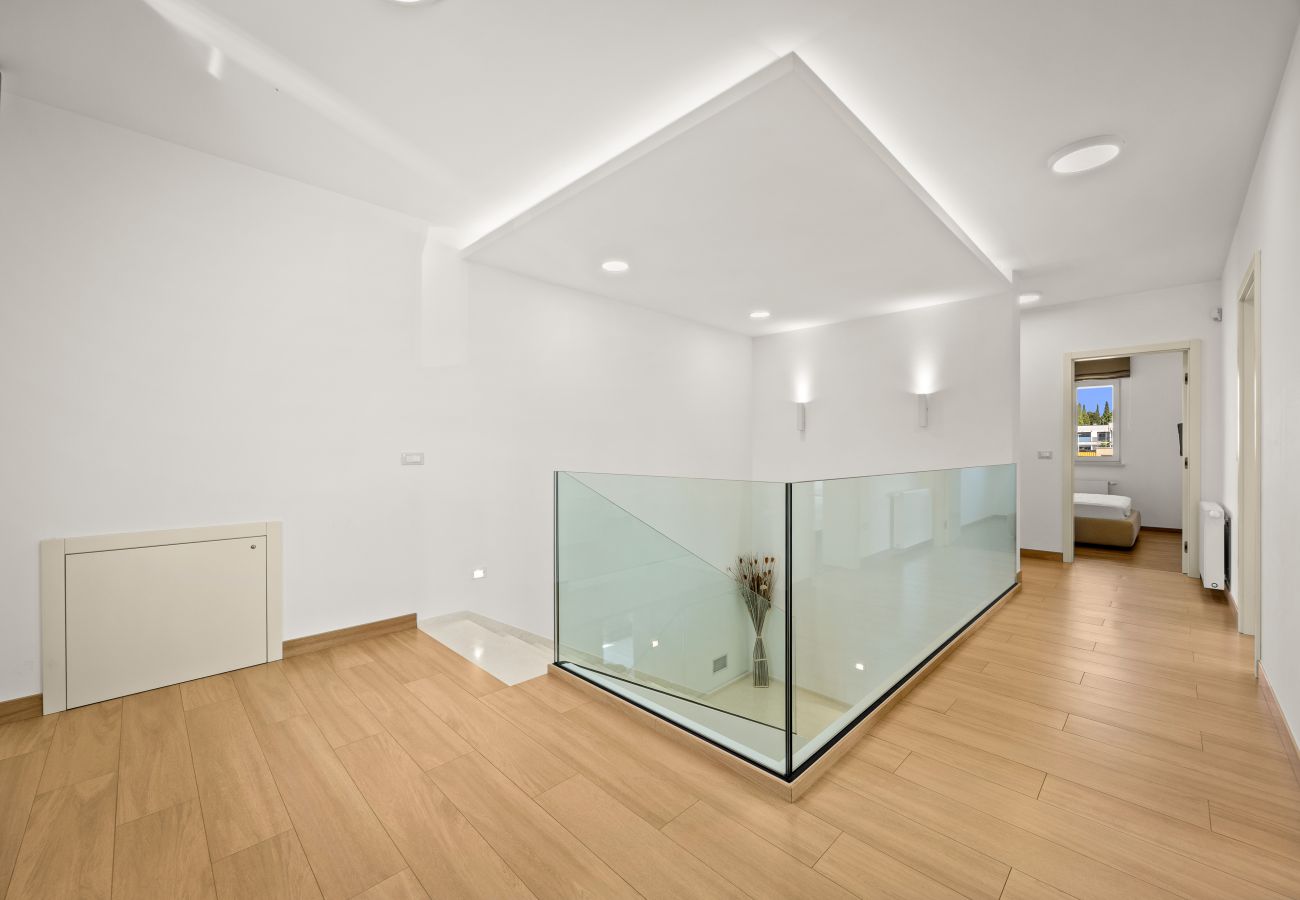 Villa a Krancici - Villa Silvia near Poreč for 10 people with infinity pool and large playground