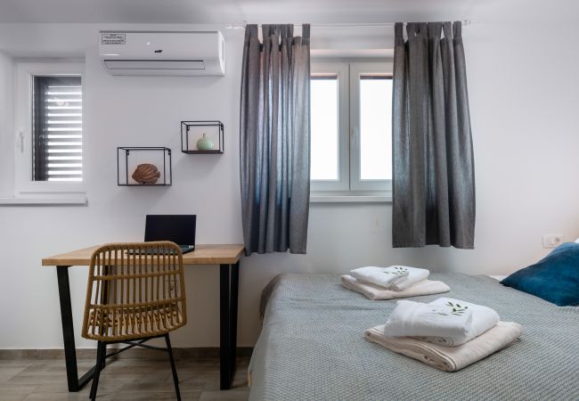 Villa a Betiga - Villa Kalista Istriana for 10 people with private pool & sea view Villa a Betiga - Villa Kalista Istriana for 10 people with private pool & sea view