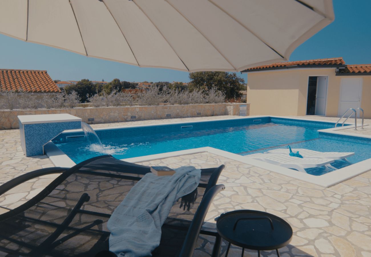 Villa a Betiga - Villa Kalista Istriana for 10 people with private pool & sea view