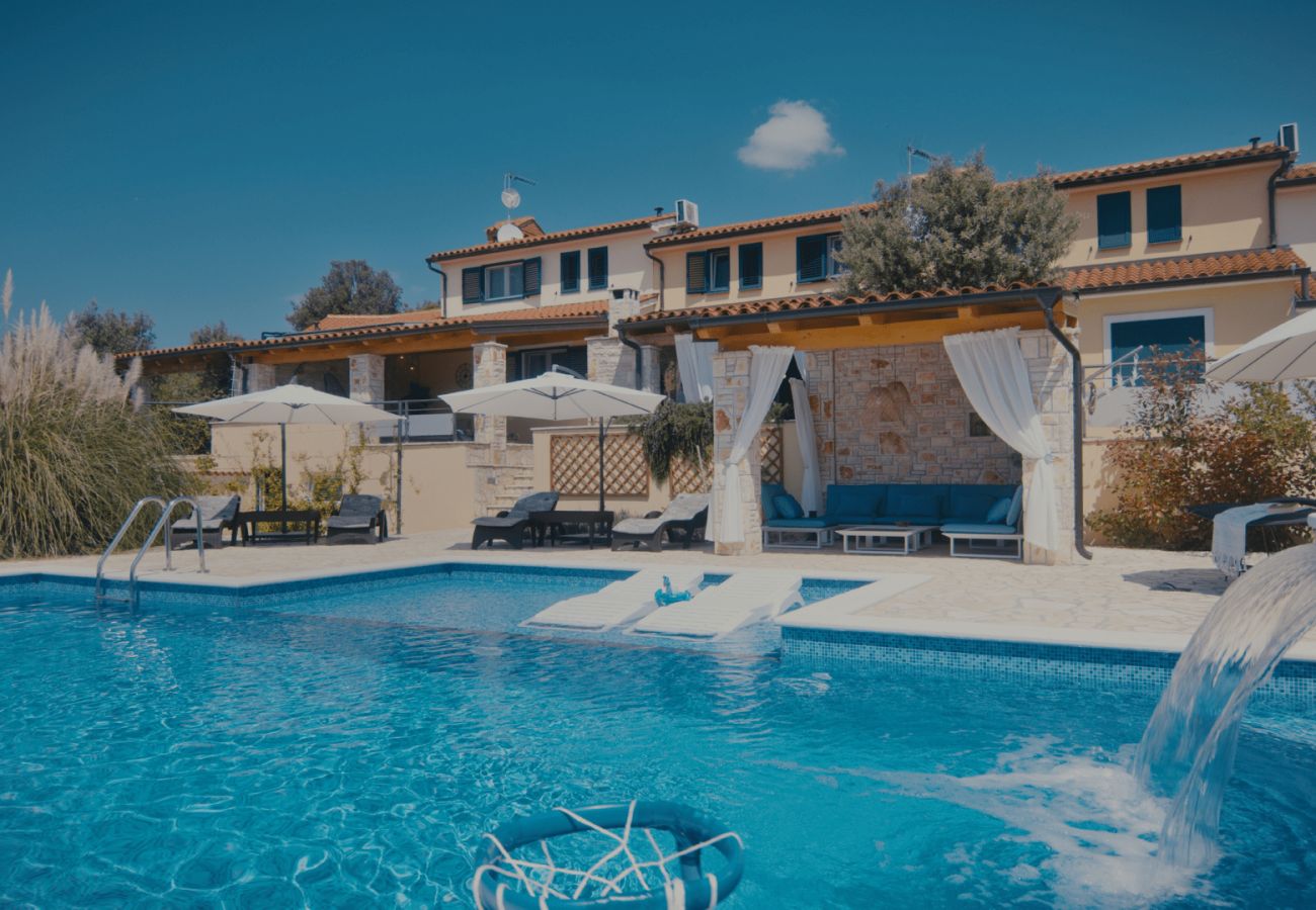 Villa a Betiga - Villa Kalista Istriana for 10 people with private pool & sea view