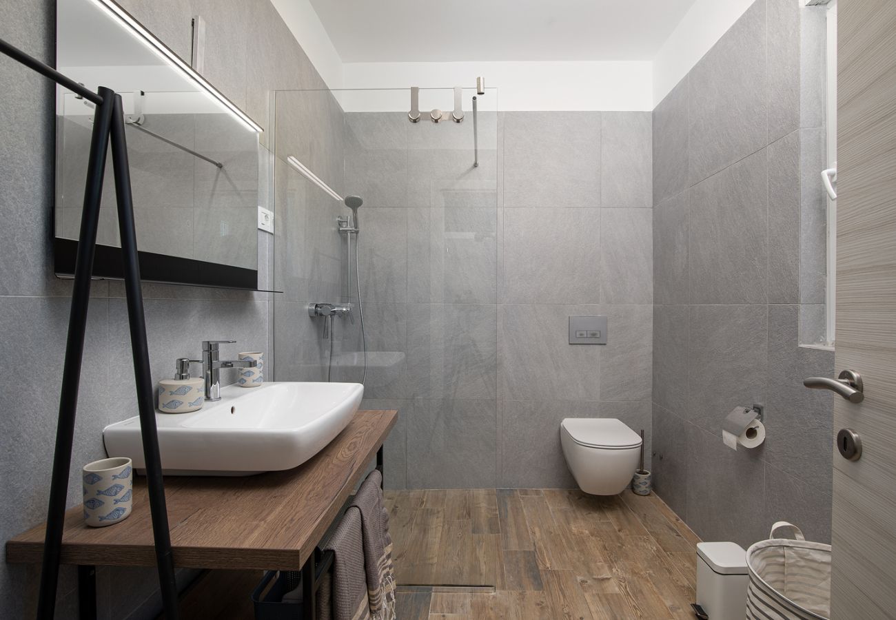 Villa a Juršici - Villa Unica for 8 People in Central Istra, very quiet and luxurious retreat only 15 minutes from the azure blue sea