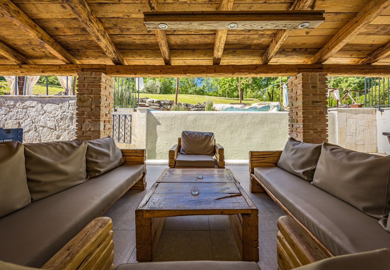 Villa a Žudetici - Villa Blazeni Miroslav Bulesic in Central Istria for 8 people with private heated pool and sauna