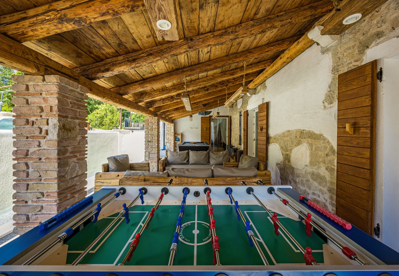 Villa a Žudetici - Villa Blazeni Miroslav Bulesic in Central Istria for 8 people with private heated pool and sauna
