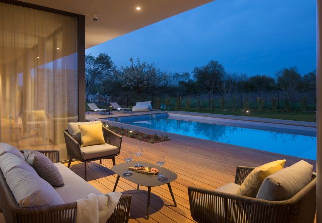 Villa a Vodnjan - Villa Gaia 1 for 9 people near Vodnjan with sauna & heated pool Villa a Vodnjan - Villa Gaia 1 for 9 people near Vodnjan with sauna & heated pool