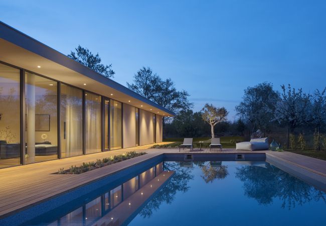 Villa a Vodnjan - Villa Gaia 1 for 9 people near Vodnjan with sauna & heated pool Villa a Vodnjan - Villa Gaia 1 for 9 people near Vodnjan with sauna & heated pool