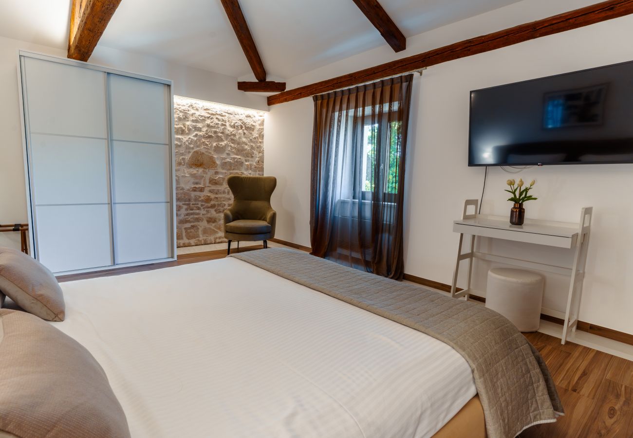 Villa a Brtonigla - Villa LV near Novigrad for 8 people spa & children playground only 1.5 km from beach