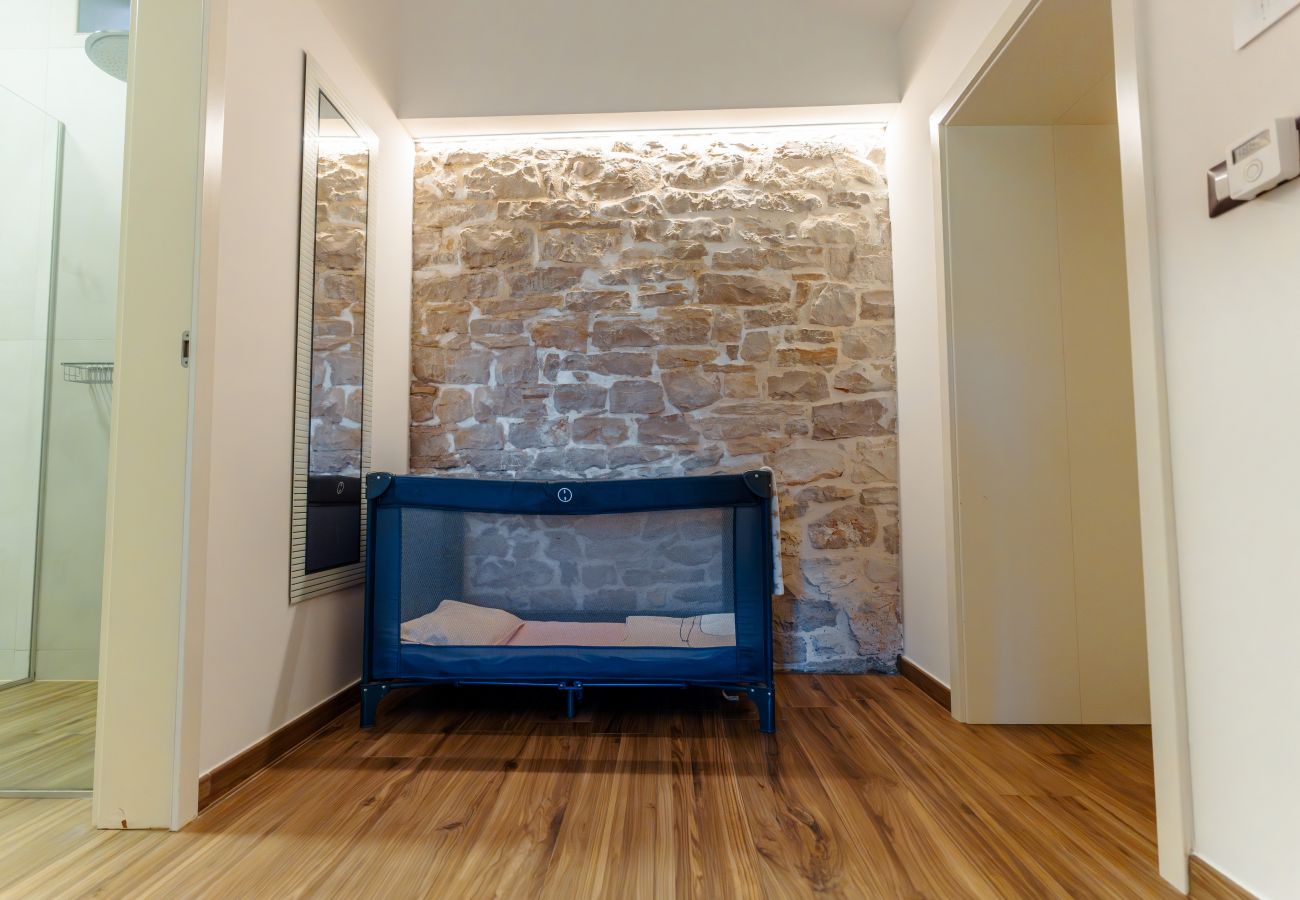 Villa a Brtonigla - Villa LV near Novigrad for 8 people spa & children playground only 1.5 km from beach