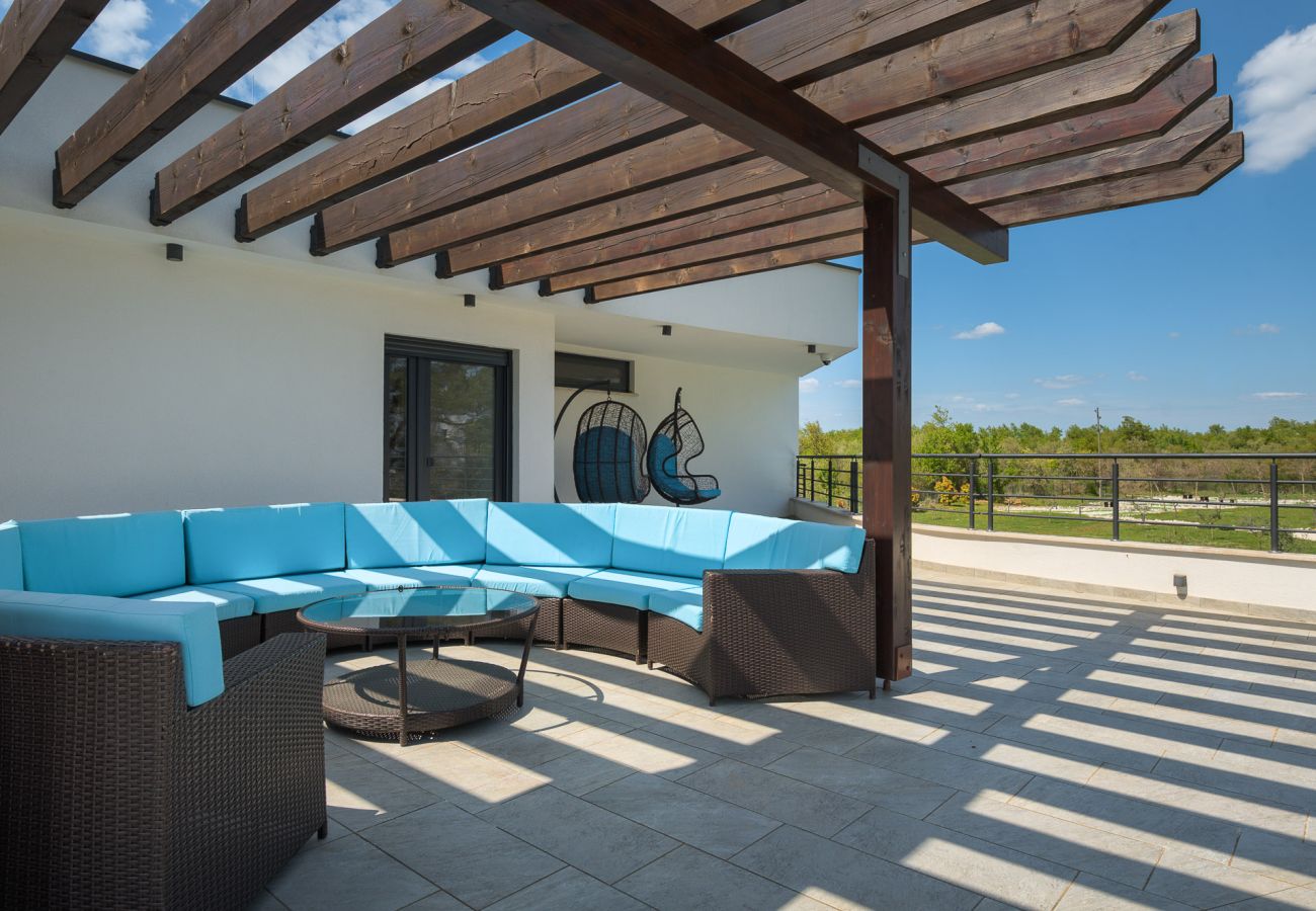 Villa a Juršici - Villa LaDominika for 14 people with wellness, tennis court, 50 m2 heated pool in Central Istria