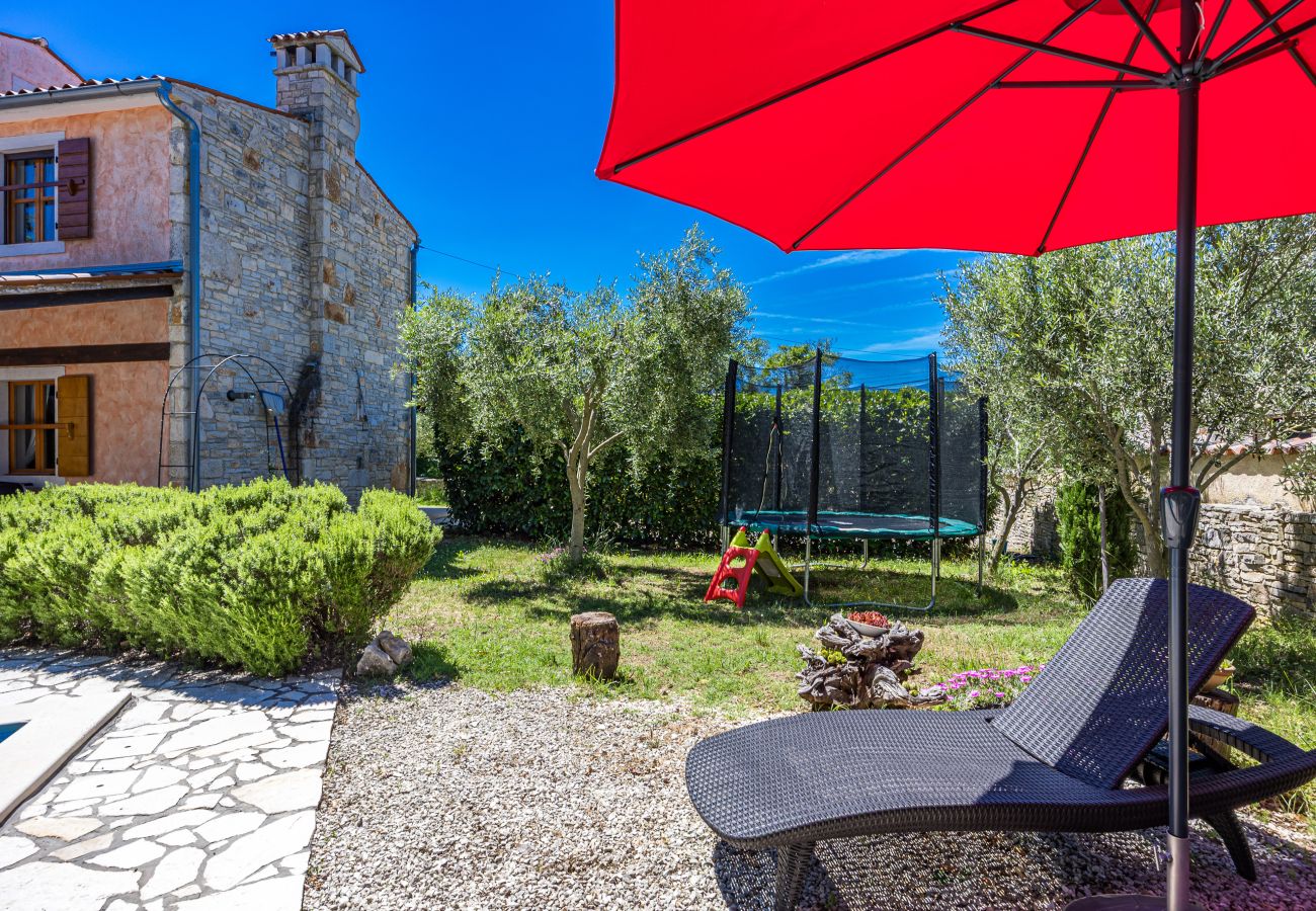 Villa a Divšici - Villa Boduleri for 9 people in Central Istria with private pool & children playground 