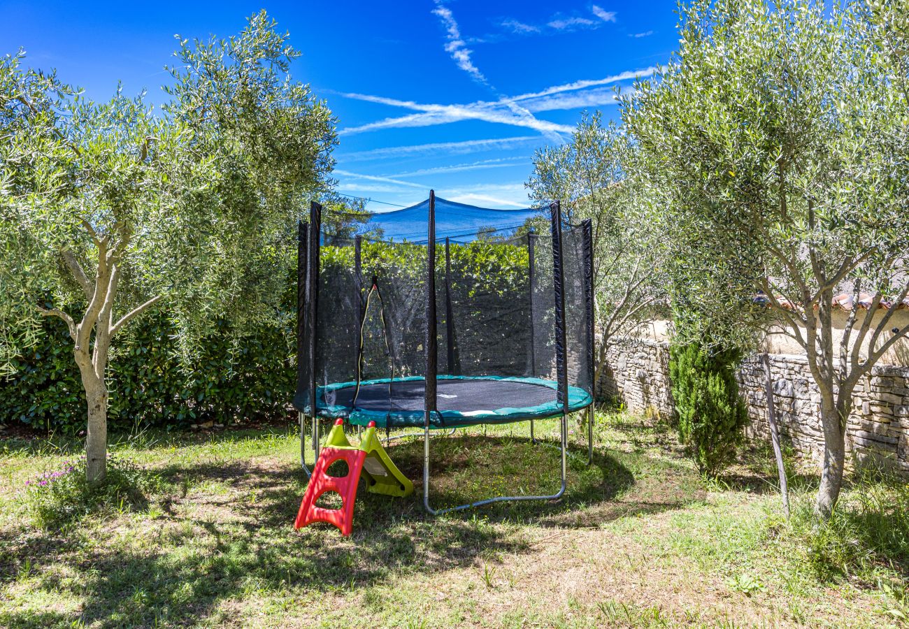 Villa a Divšici - Villa Boduleri for 9 people in Central Istria with private pool & children playground 