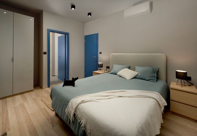 Villa a Gajana - Villa Median for 10 people with sea view, kids playground & pet friendly - only 3 km from beach  Villa a Gajana - Villa Median for 10 people with sea view, kids playground & pet friendly - only 3 km from beach