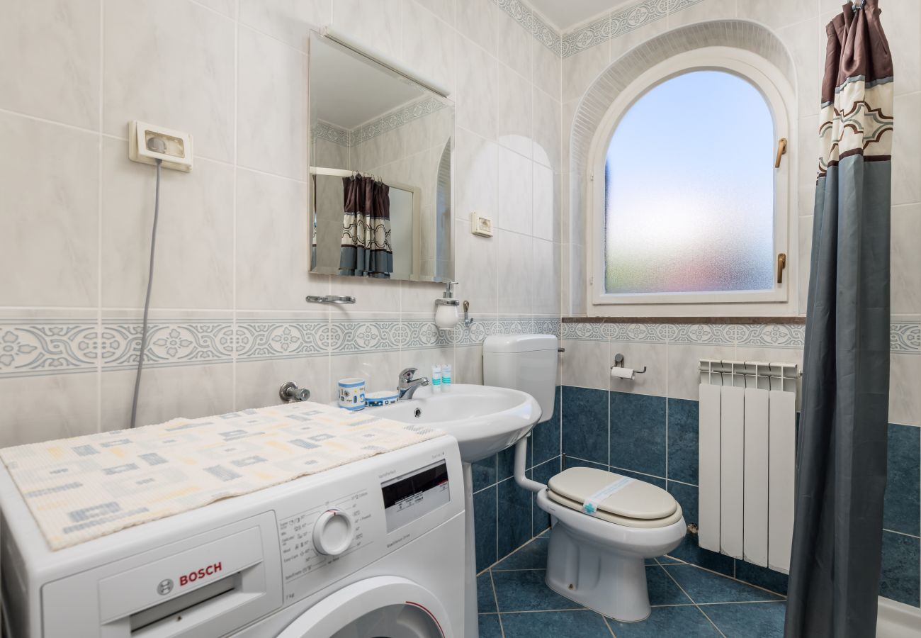 Villa a Umag - Villa Magnolia in Umag for 10 persons - beachfront - with sea view, jacuzzi and fitness area