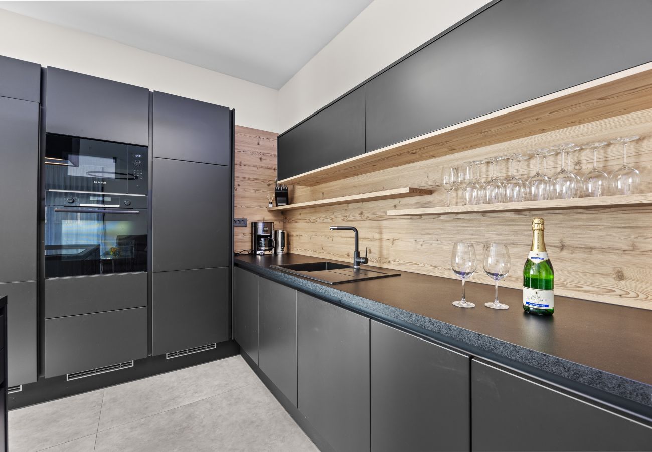 Villa a Fažana - Villa Palatium III in Fažana for 8 people only 200 meters from the sea with sauna & indoor-outside heated pool