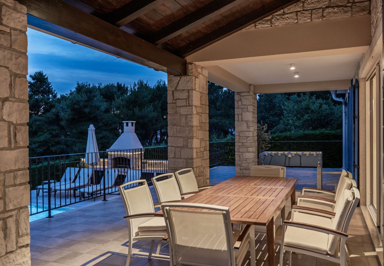Villa a Višnjan - Villa Sterpazzi for 8 people near Poreč with 38 m2 heated pool, sea view & wellness
