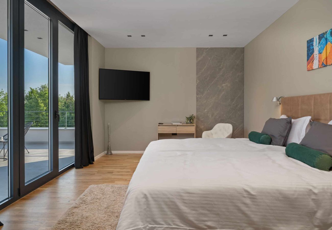 Villa a Šterna - Luxury Villa She for 6 people with 61 m2 private pool, kids playground & sport activities on-side