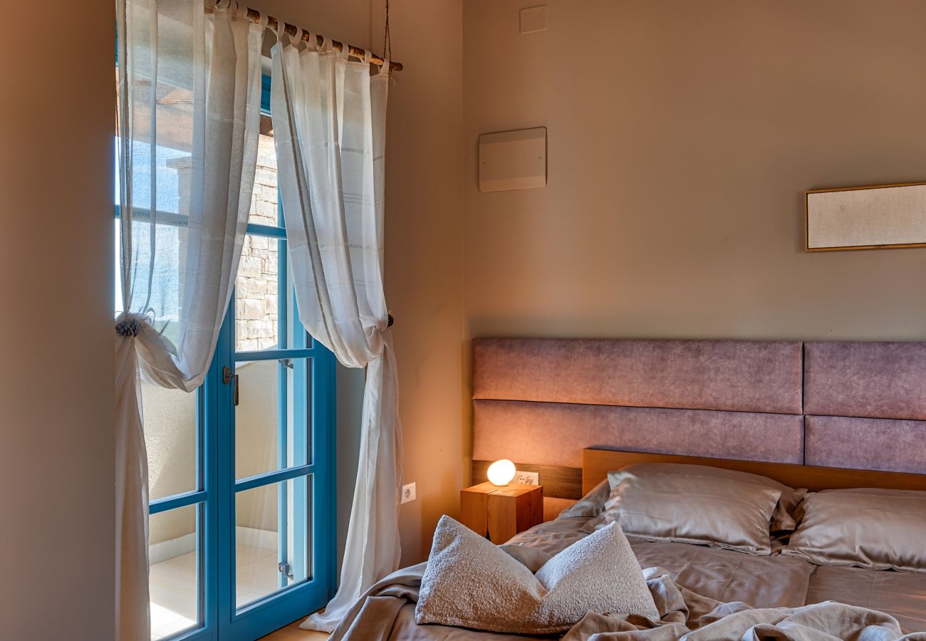 Villa a Vardica - Villa Toscana for 6 people near Umag with private pool, jacuzzi & sea view - pet friendly