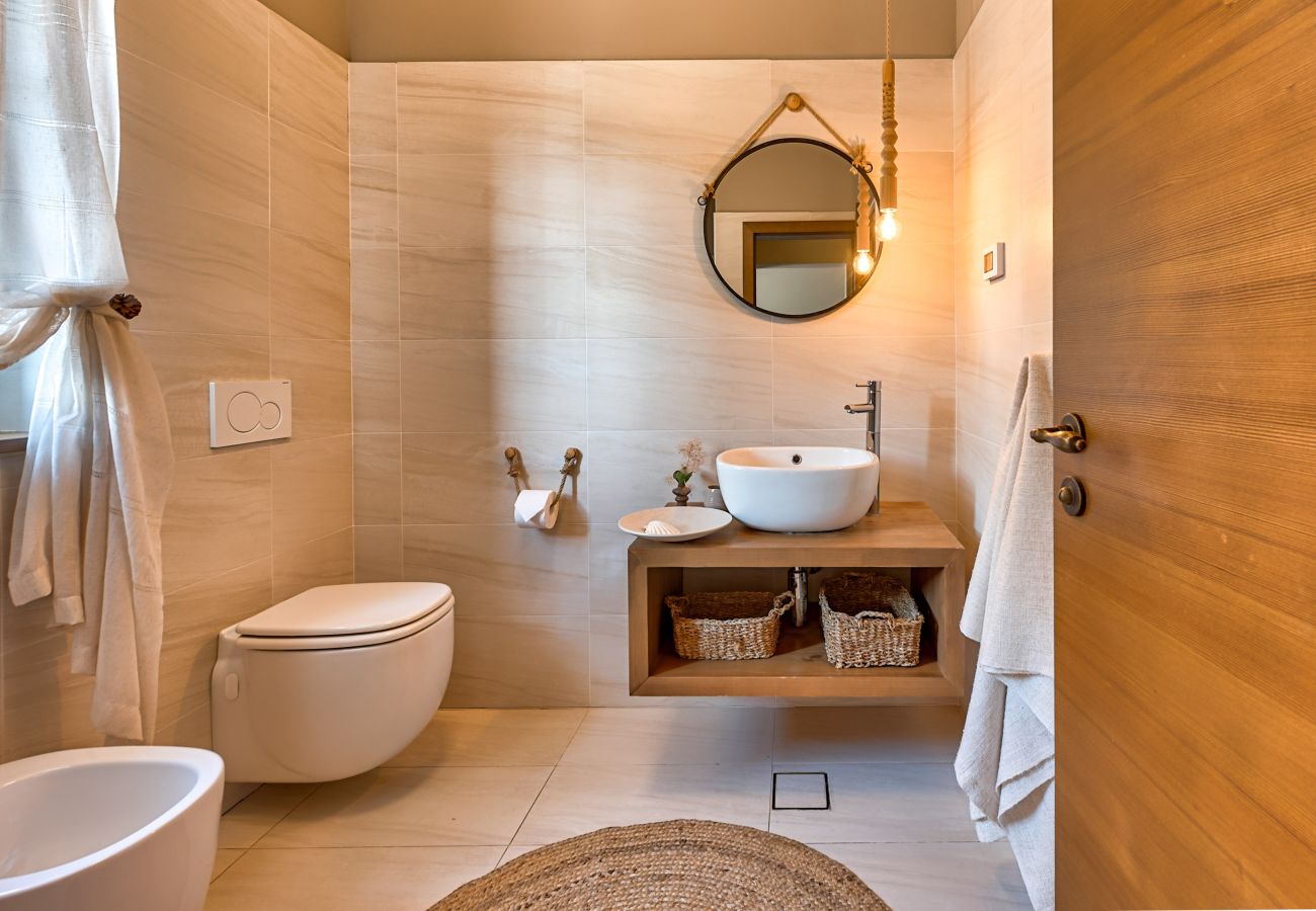 Villa a Vardica - Villa Toscana for 6 people near Umag with private pool, jacuzzi & sea view - pet friendly