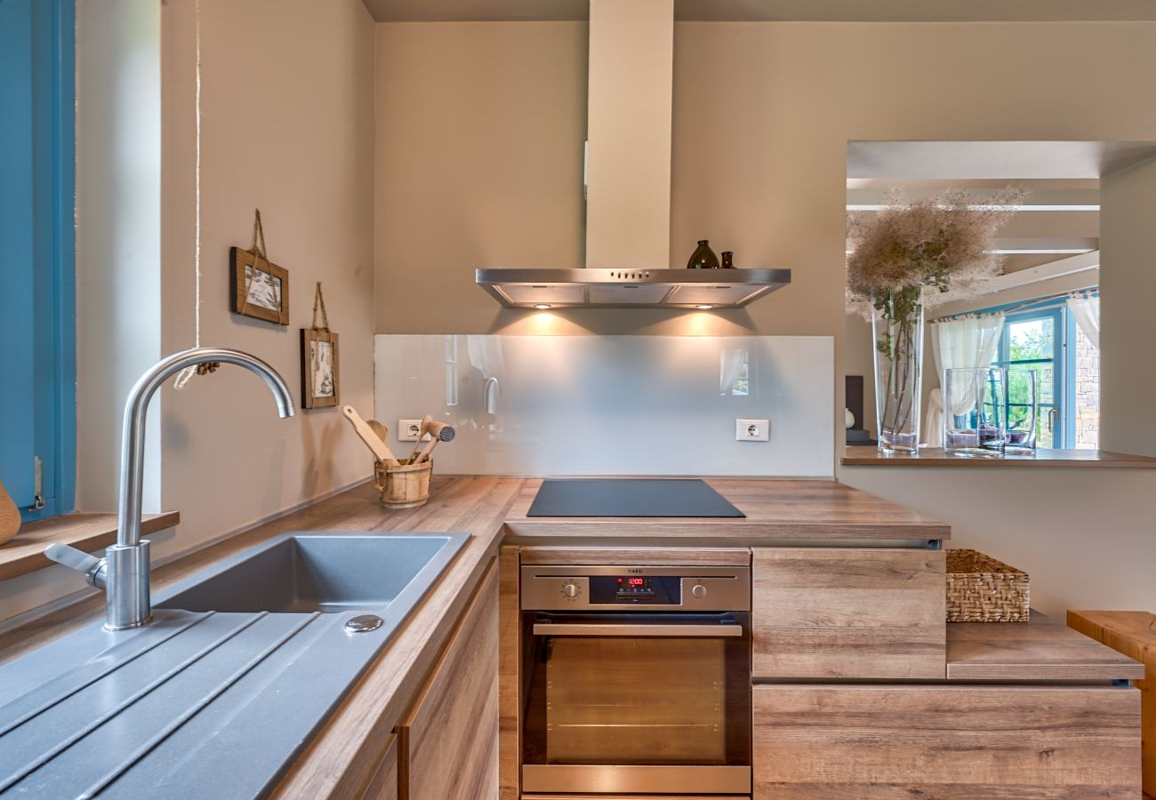Villa a Vardica - Villa Griota for 8 people near Umag with private pool, jacuzzi & sea view - pet friendly