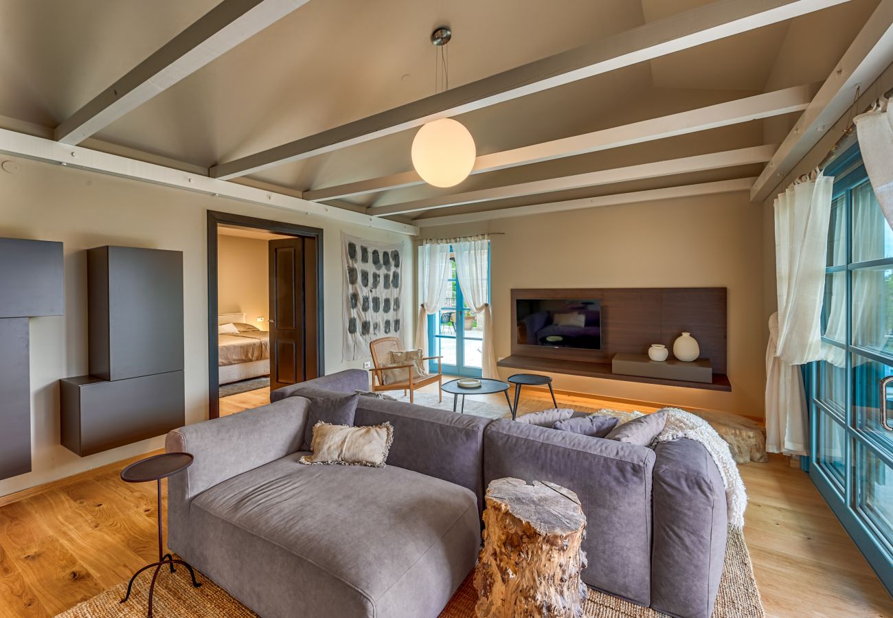 Villa a Vardica - Villa Griota for 8 people near Umag with private pool, jacuzzi & sea view - pet friendly