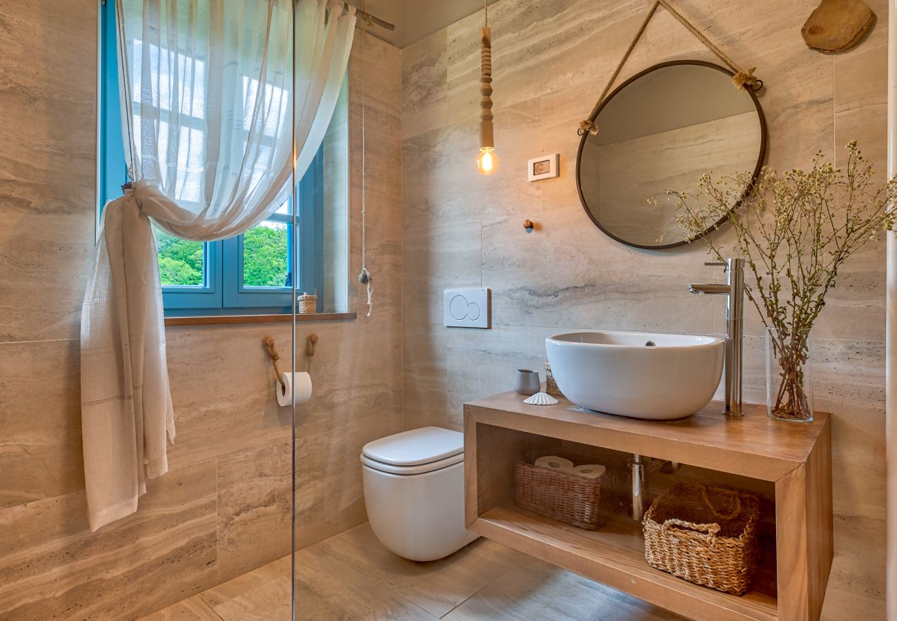 Villa a Vardica - Villa Griota for 8 people near Umag with private pool, jacuzzi & sea view - pet friendly