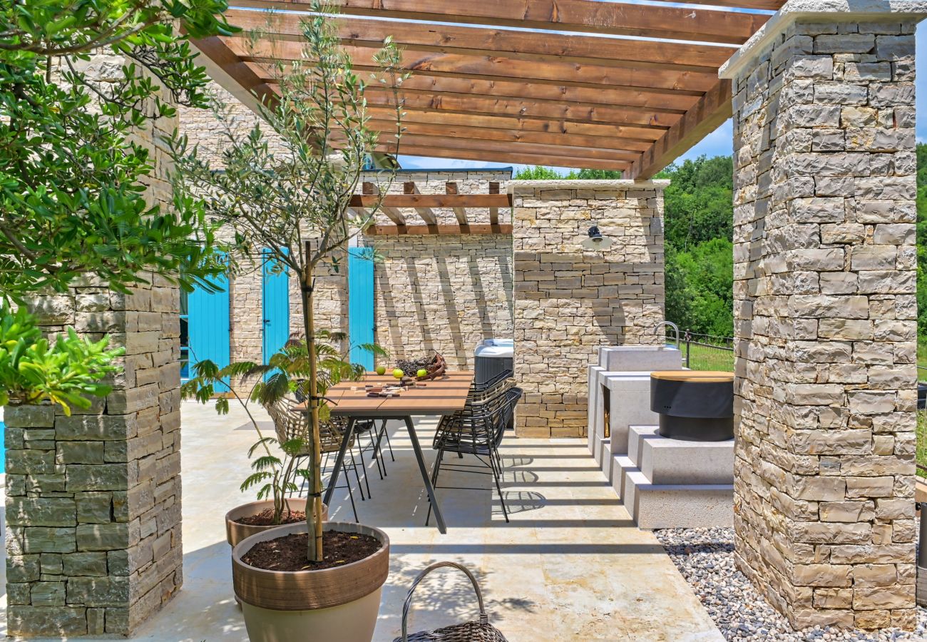 Villa a Vardica - Villa Griota for 8 people near Umag with private pool, jacuzzi & sea view - pet friendly