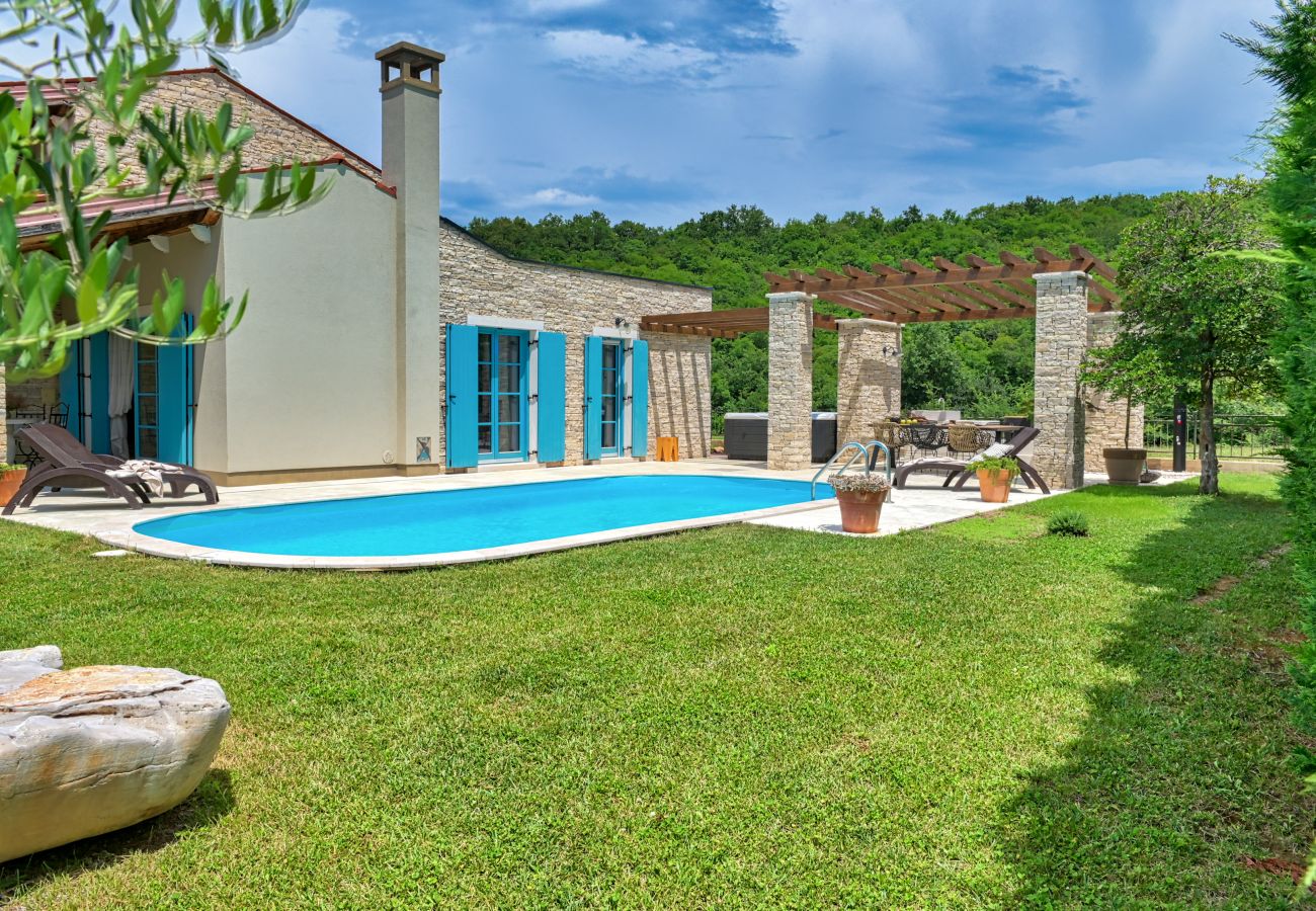 Villa a Vardica - Villa Griota for 8 people near Umag with private pool, jacuzzi & sea view - pet friendly