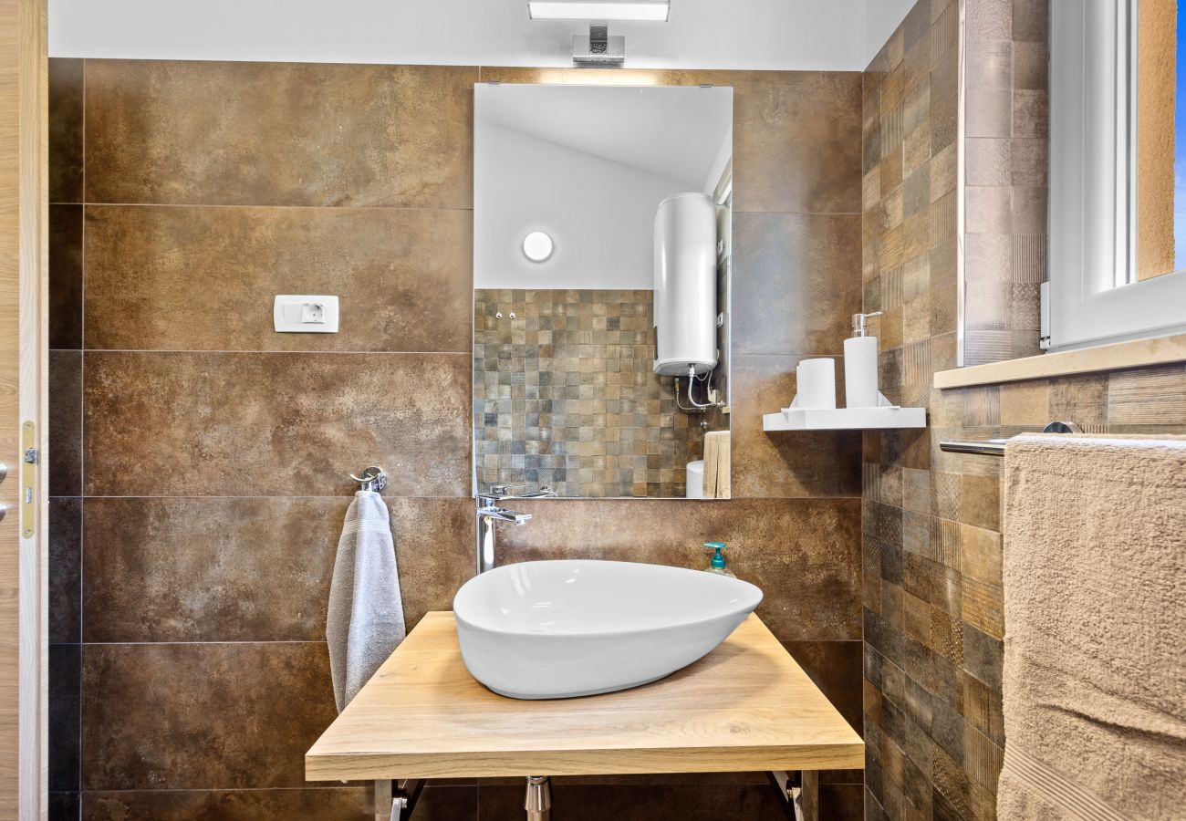 Villa a Rovinjsko Selo - Villa Terrana near Rovinj for 6 people with private pool 