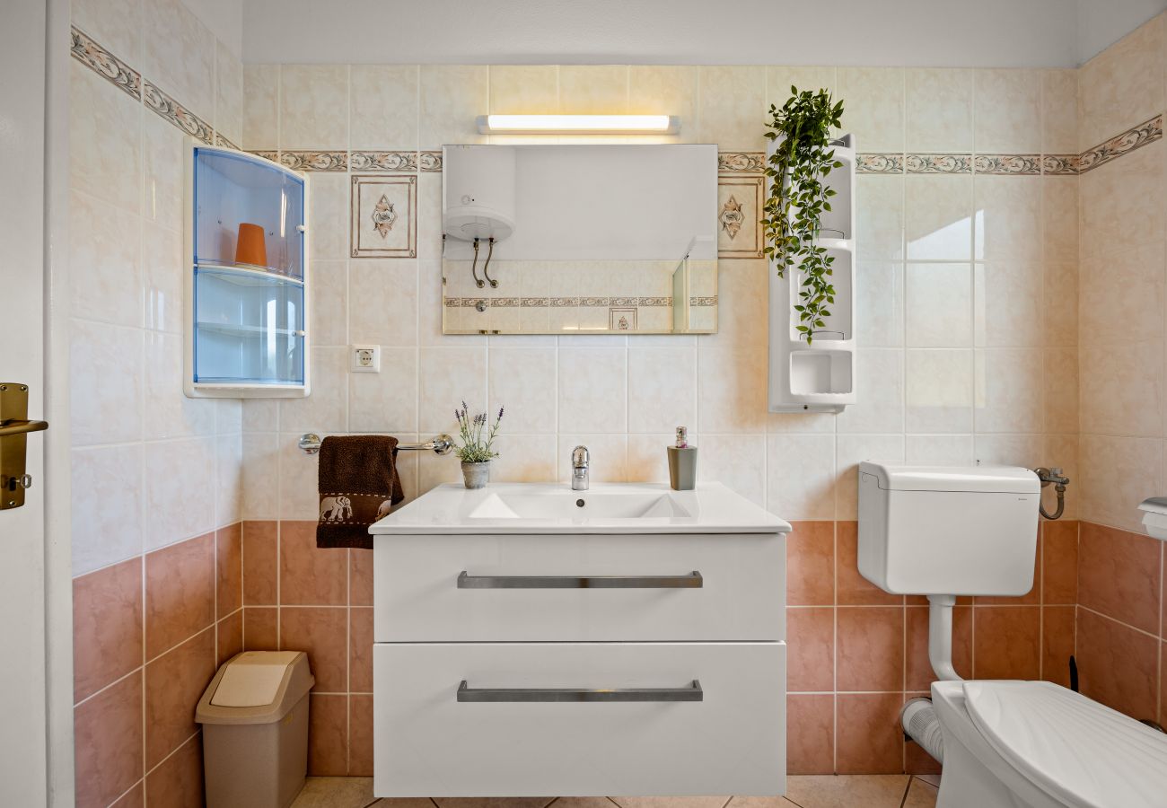 Villa a Montižana - Villa Belvedere for 6 people near Poreč with sea view and pet friendly