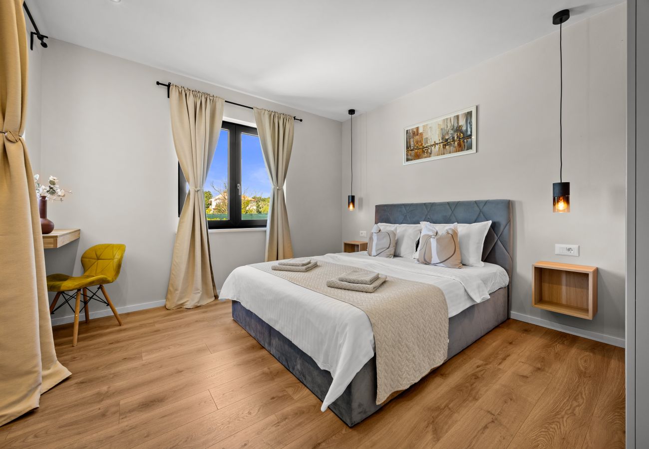 Villa a Kapelica - Villa Animo for 8 people near Labin - Rabac with private pool, children playground & beautiful garden