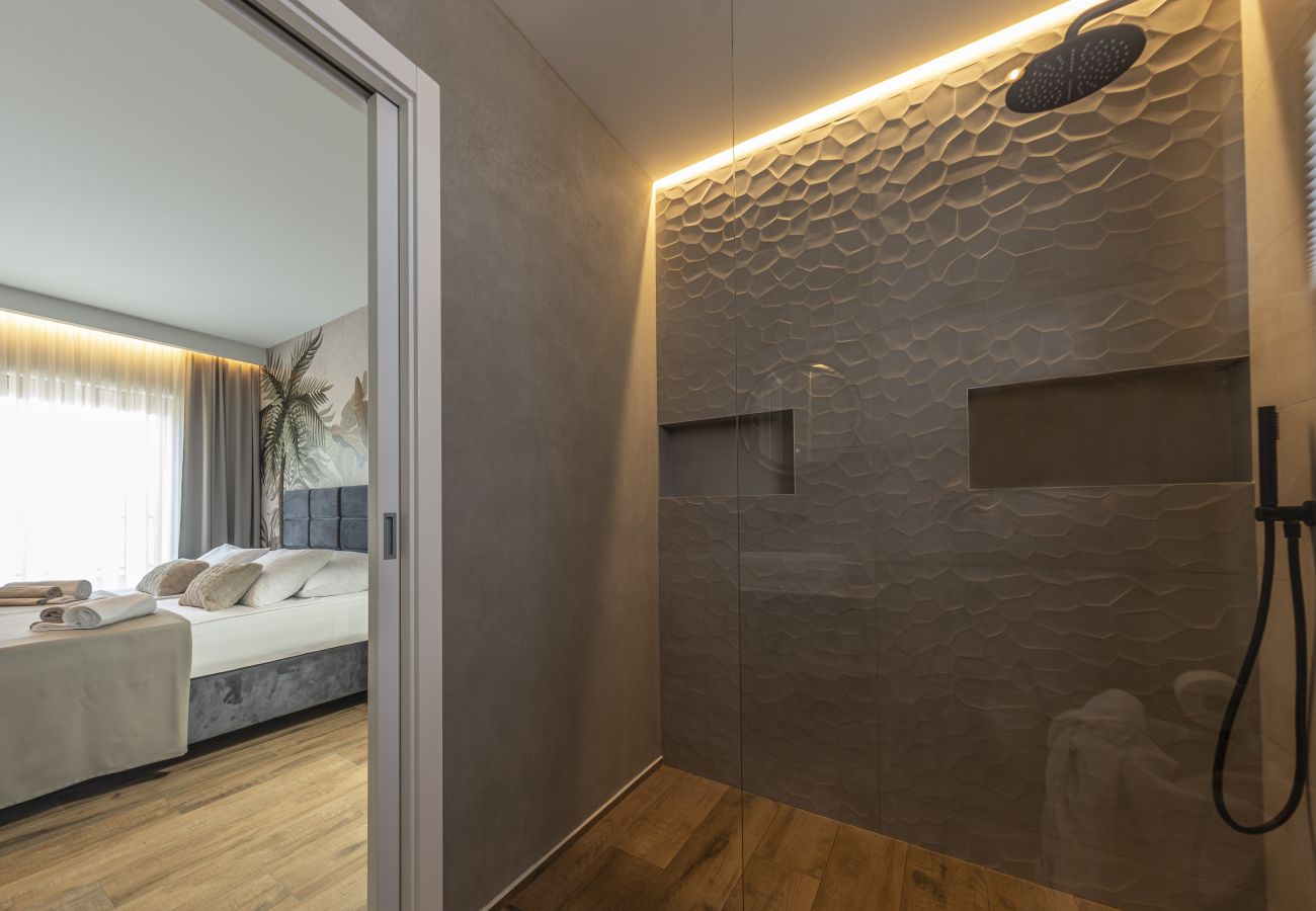 Villa a Banjole - Villa One Way for 8 people near Medulin with heated pool, kids playground & only 200 m from the beach