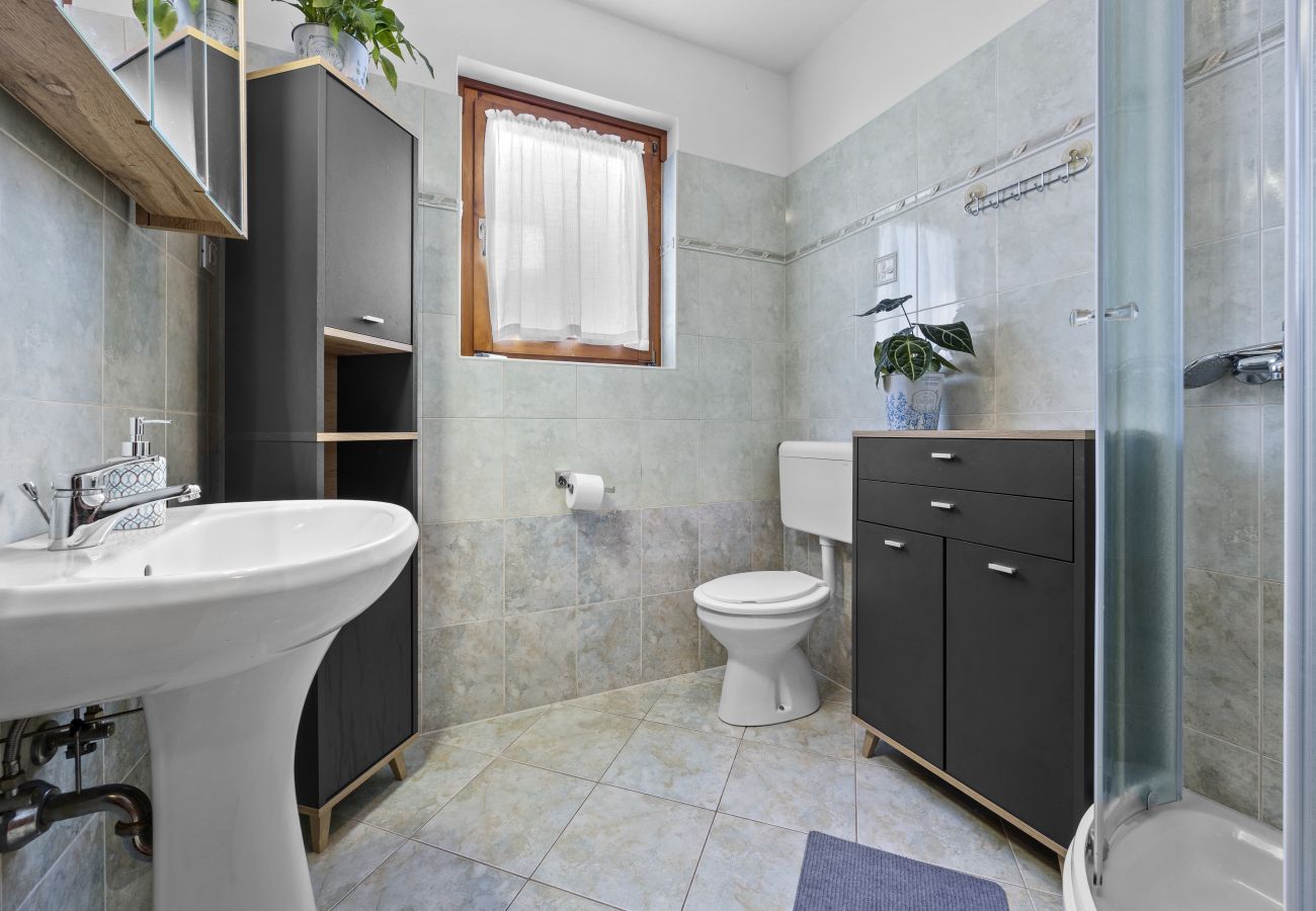Villa a Porec - Villa Mia & Iva for 6+2 people near Poreč with private pool & kids playground - pet friendly