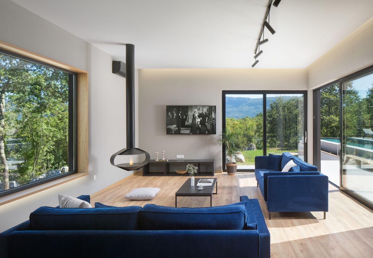 Villa a Kršan - Villa Mons Caldera for 10 people with 40 m2 infinity heated pool & kids playground