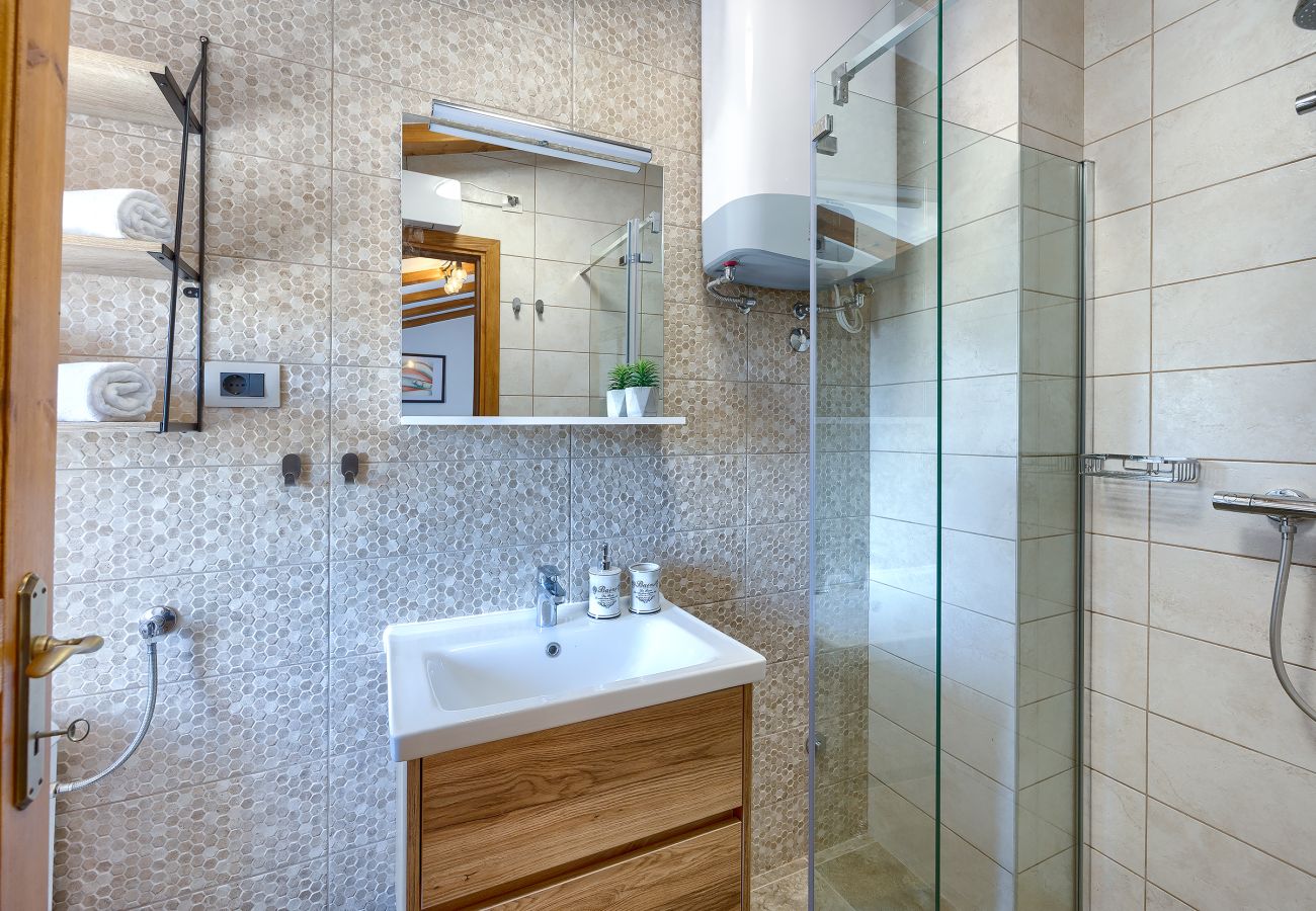 Villa a Marcana - Villa Tonin for 6 people near Pula with jacuzzi & children playground