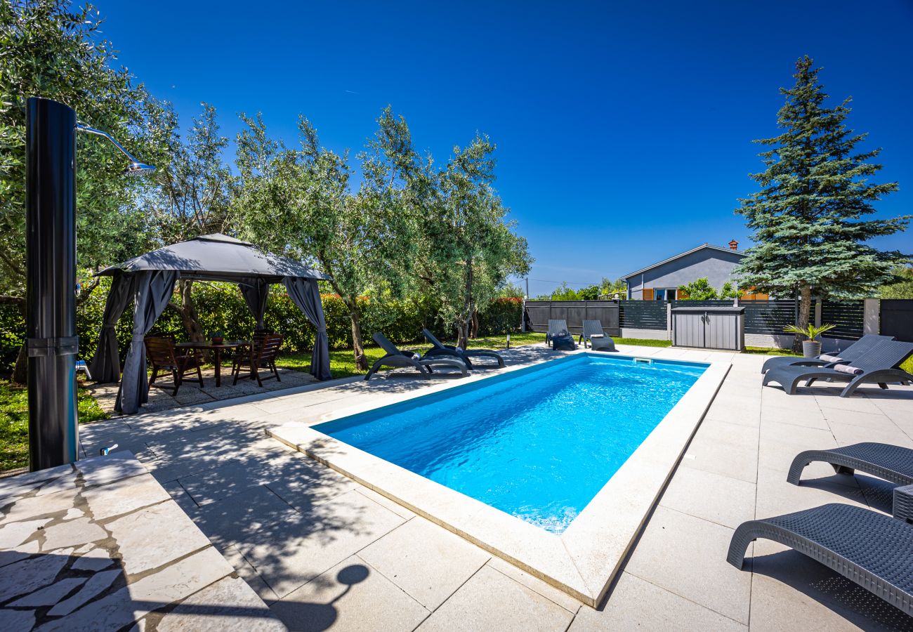 Villa a Valbandon - Villa Grace Felice for 8 people with private pool & only 2 km from the beach near Fažana