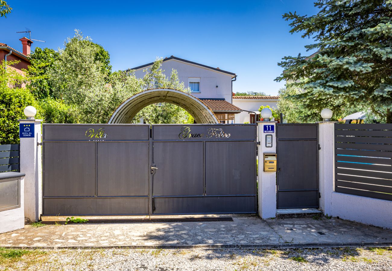 Villa a Valbandon - Villa Grace Felice for 8 people with private pool & only 2 km from the beach near Fažana
