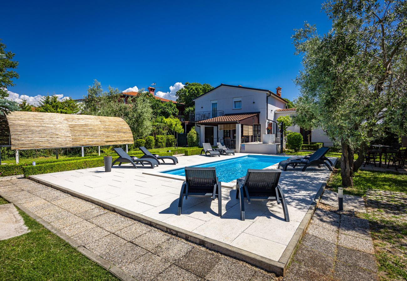 Villa a Valbandon - Villa Grace Felice for 8 people with private pool & only 2 km from the beach near Fažana
