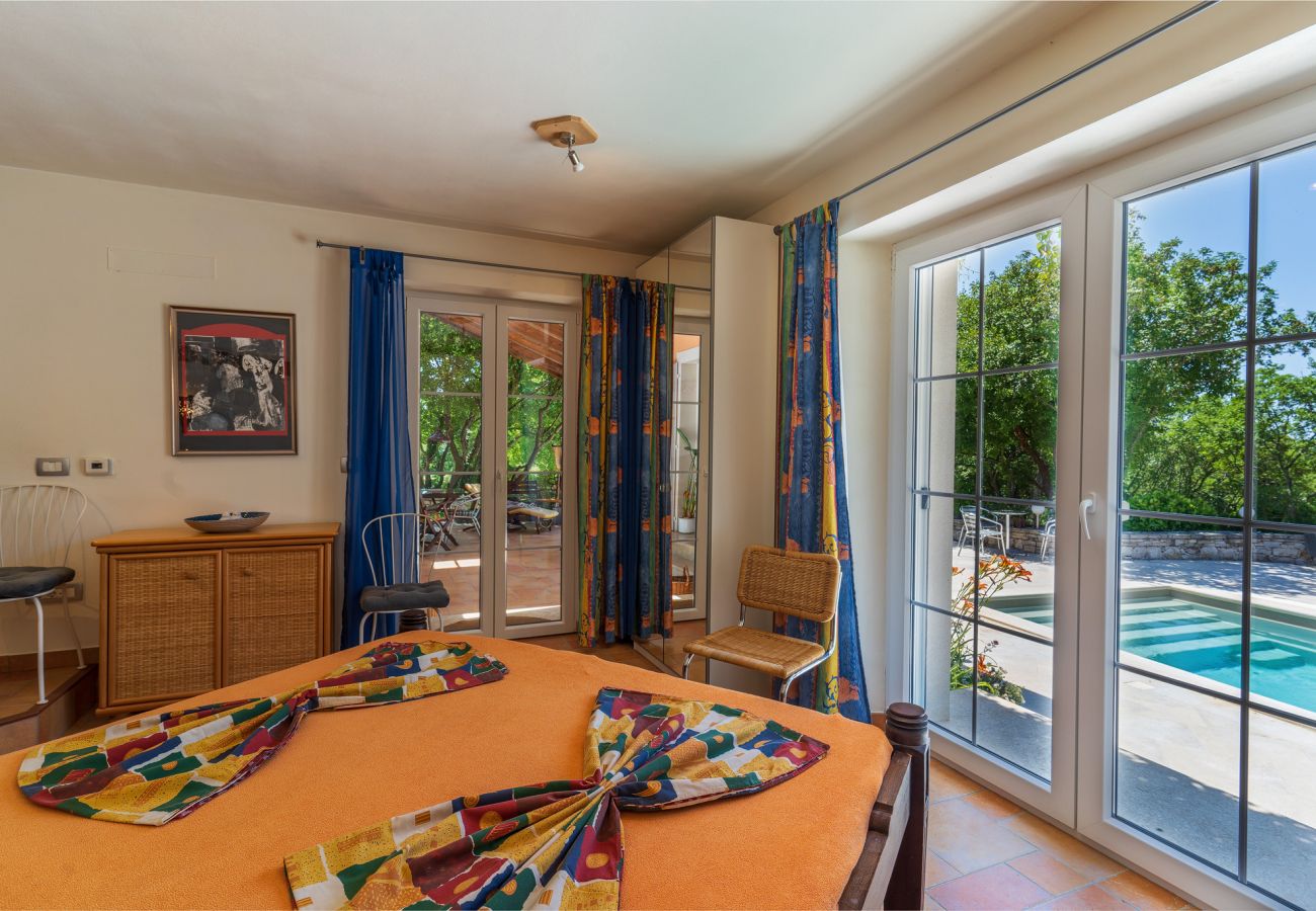 Villa a Brgod - Villa Arte for 6 people near Labin - Rabac for 6 people with sea view & private pool